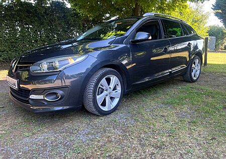 Renault Megane Megan Grandtour Allwetter Panorama Klima LED