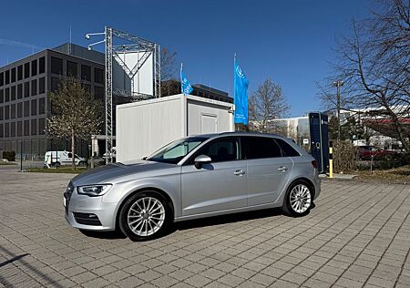 Audi A3 Sportback 1.4 TFSI ambition/S-Tronic/1.Hand