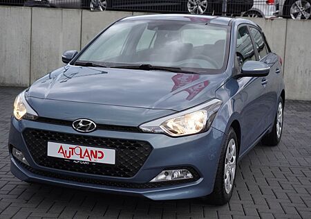 Hyundai i20 1.2 Trend Tempomat Sitzheizung PDC Klima