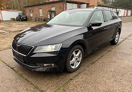 Skoda Superb 2.0 TDI DSG Style Standh AHK DAB ACC