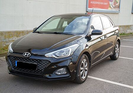 Hyundai i20 - Bj. 2020 - Tüv - Restgarantie