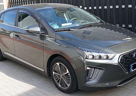 Hyundai Ioniq 1.6l GDi PLUG-IN HYBRID -