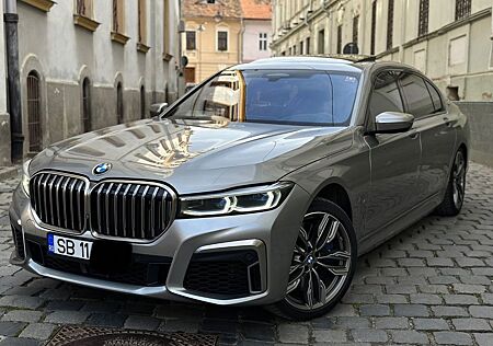 BMW M760Li xDrive V12 Excellence -