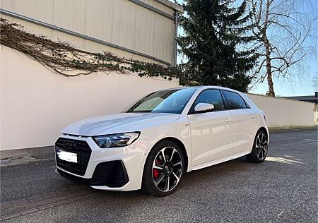 Audi A1 30 TFSI S line Sportback S line