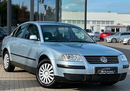 VW Passat Volkswagen Lim. Trendline*NAV*8xFACH