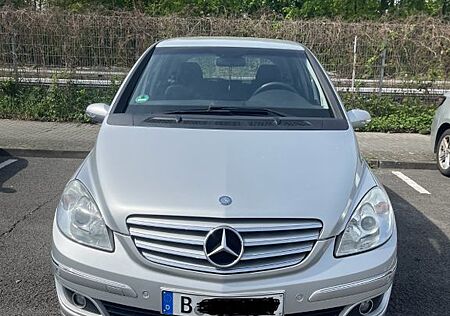 Mercedes-Benz B 170 -