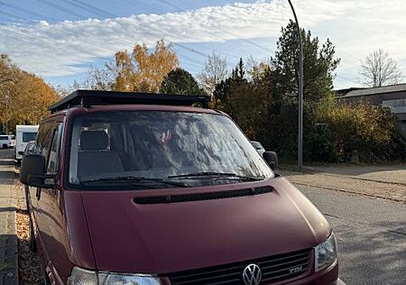 VW T4 Caravelle Volkswagen 2,5-l-Diesel TDI 75kW Standard