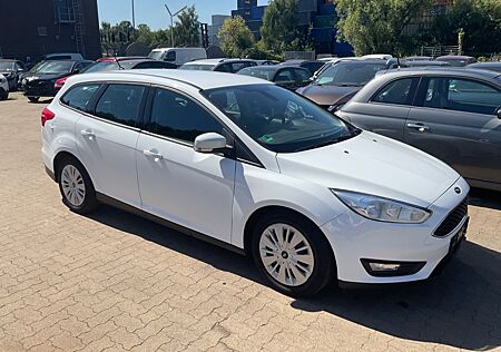 Ford Focus Turnier Business *1 HAND*