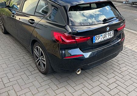 BMW 118i Sport Line Sport Line
