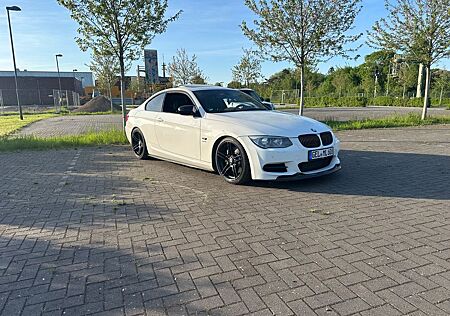 BMW 335is Coupé M Sport Edition unfallfrei!