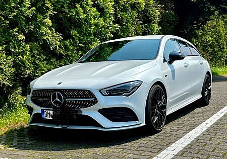 Mercedes-Benz CLA 250 Shooting Brake CLA 250 e AMG Line