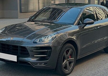 Porsche Macan Turbo Turbo