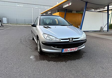 Peugeot 206 TÜV 06.2026
