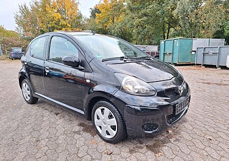 Toyota Aygo (X) Aygo AYGO Basis