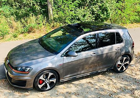 VW Golf Volkswagen 2.0 TSI DSG BMT GTI Performance GTI Per...