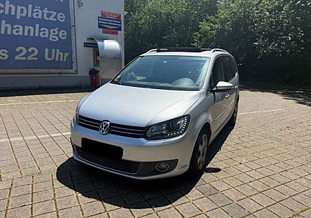 VW Touran Volkswagen Highline
