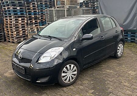 Toyota Yaris Cool+
