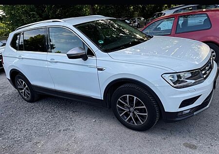 VW Tiguan Allspace Volkswagen 2.0 TDI SCR DSG Comfortline ...