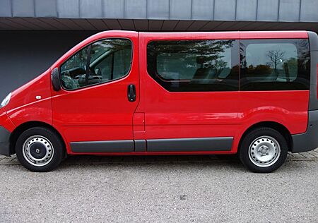 Renault Trafic 2.0"Combi"Unikat"9-Sitzer"TÜV-NEU"