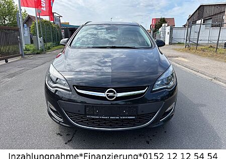 Opel Astra J Sports Tourer Exklusiv