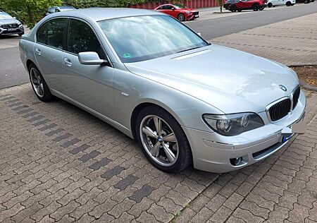 BMW 730d A - ,Xenon,Navi, 3.Hand