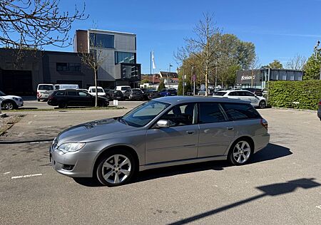 Subaru Legacy Kombi 2.0D Active Active 8fach bereift