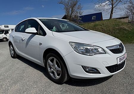 Opel Astra J Lim. 5-trg. Selection KLIMA/ESP/TEMP/ALU