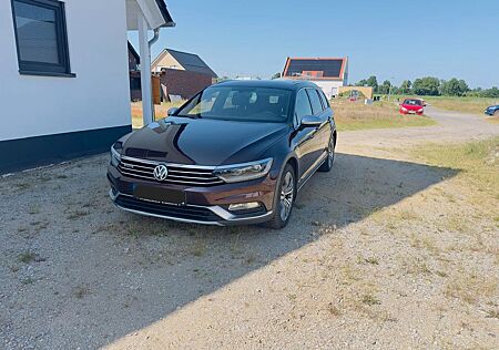 VW Passat Alltrack Volkswagen B8 BMT - 2.0 TDI SCR 140kW DSG 4