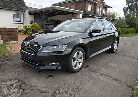 Skoda Superb 2.0 TDI DSG Ambition Combi Canton Keyless