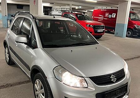 Suzuki SX4 Style 4x4 Allrad TÜV und AU neu ZV el.FH