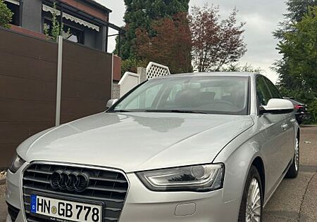 Audi A4 2.0 TDI 110kW celan d. mult. Attraction A...