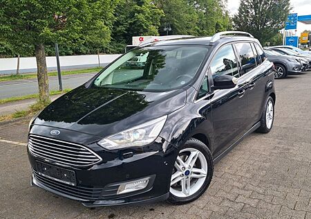 Ford Grand C-Max GrandC-MaxTitanium2,0d-7SITZER+XENON+NAV+KAM+AHK