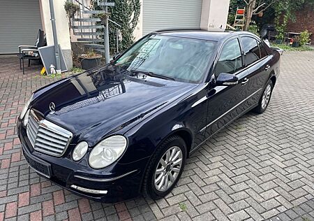 Mercedes-Benz E 280 Elegance,Bi-Xenon,Navi,PDC,Automatik