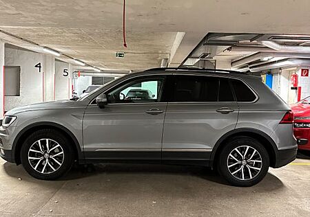 VW Tiguan Volkswagen 2.0TDI BMT VirtualCockpit Garagenfahrzeug