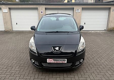 Peugeot 5008 Premium/1.Hand/Klima/Panoramadach/PDC/Alu..