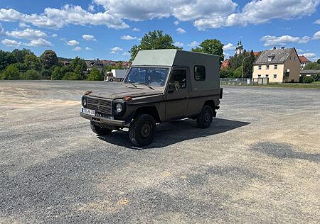 Mercedes-Benz G 230