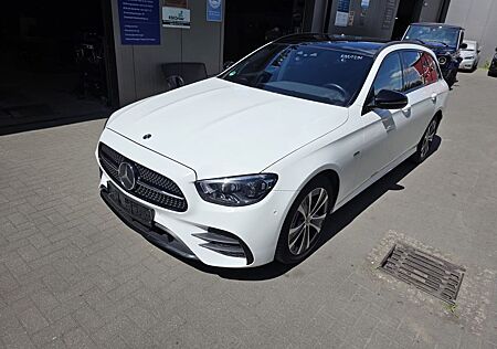 Mercedes-Benz E 300 T-Modell de/ AMG LINE/PANORAMA