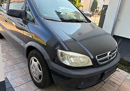 Opel Zafira 1.8 16V Elegance Elegance