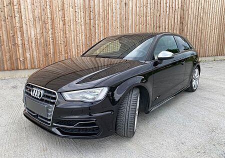 Audi S3 2.0 TFSI S tronic quattro - DSG