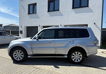 Mitsubishi Pajero 3,2 DI-D 4WD -110.000km
