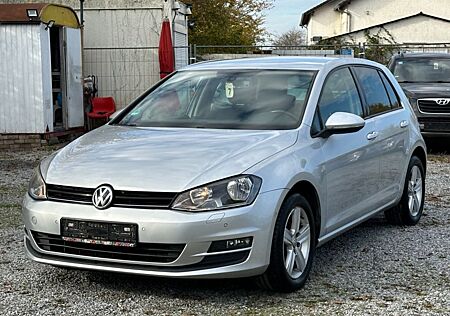 VW Golf Volkswagen VII Lim. Comfortline BMT/1.6/SHZ/Navi/1Hand