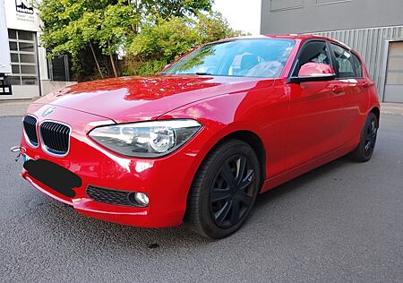 BMW 114i Sport Line Sport Line 3 Zylinder Top Zustan