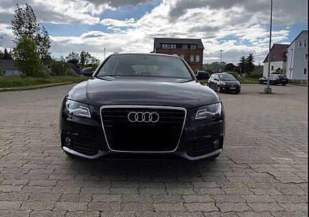Audi A4 3.0 TDI (DPF) S tr. quat. Ambition Avant ...