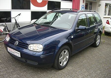 VW Golf Volkswagen 2.0 Highline Variant, Xenon, AHK, 2.Hand!