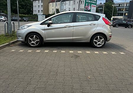 Ford Fiesta 1,4 Titanium Autom. Titanium