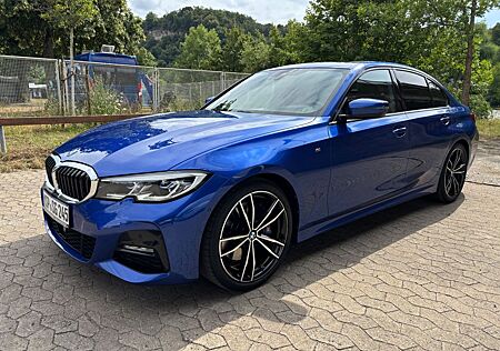 BMW 330i M Sport Laser, Schiebedach, HUD, Adapt. Fah