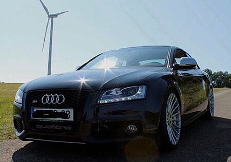Audi S5 4.2 FSI quattro -