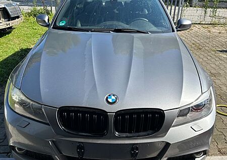 BMW 318i M-Paket E90