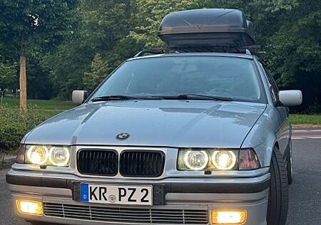 BMW 328i touring