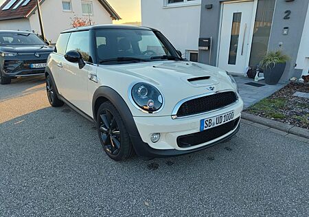 Mini Cooper S Xenon Navi Schiebendach - wie neu